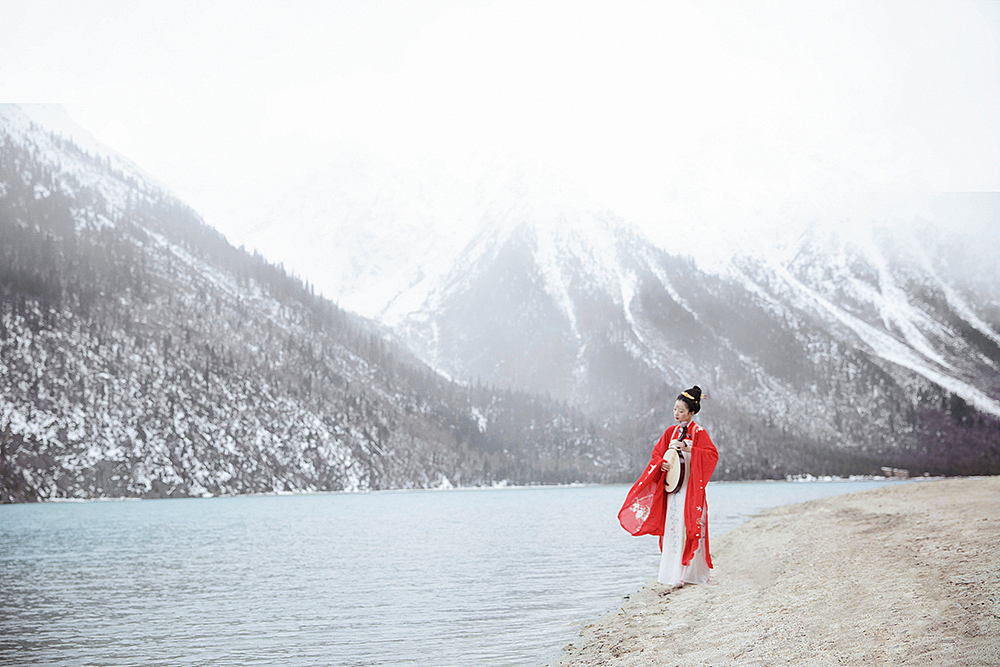 羊湖颂（图ZMTQzODM2MzY4） - 人像摄影 - 站酷设计师琥珀zxt原创素材 - 站酷ZCOOL