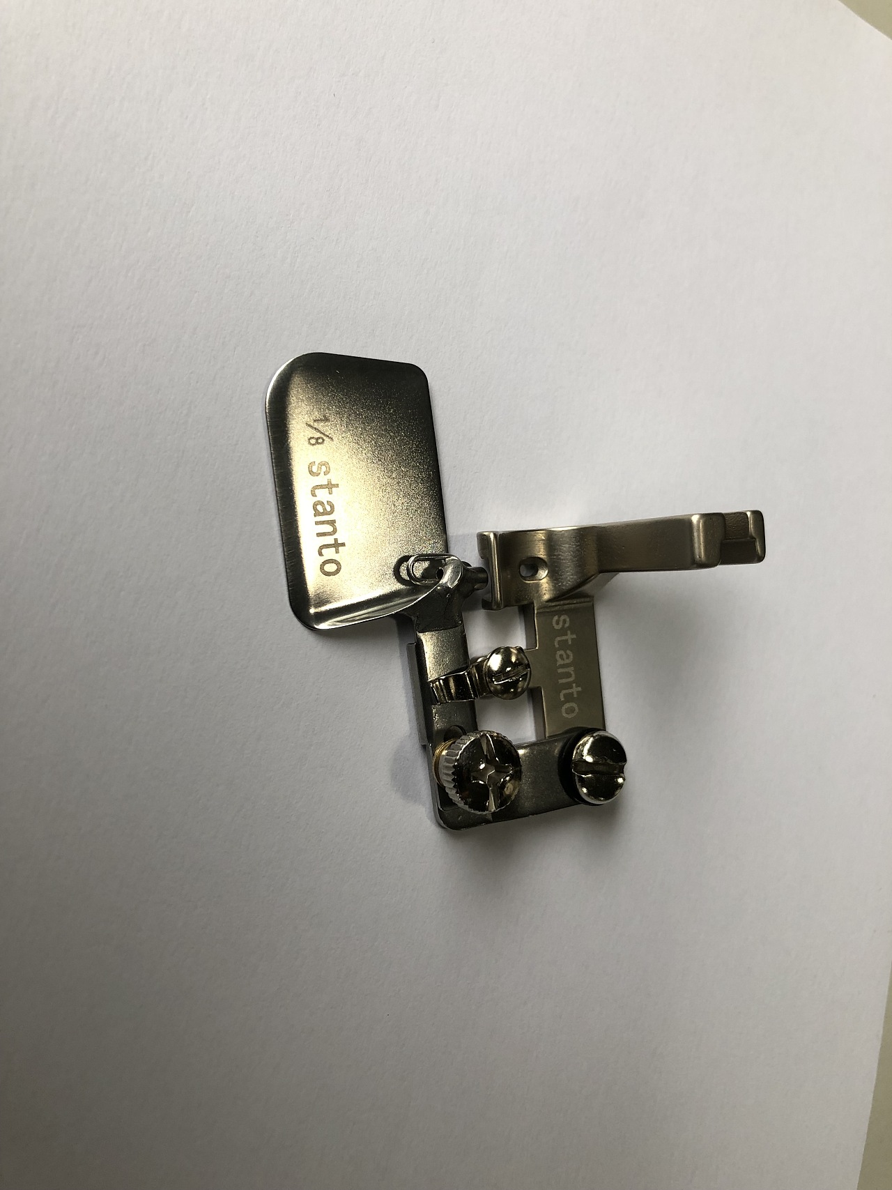 卷边压脚丝巾卷边0.3cm卷边压脚平缝机上安装