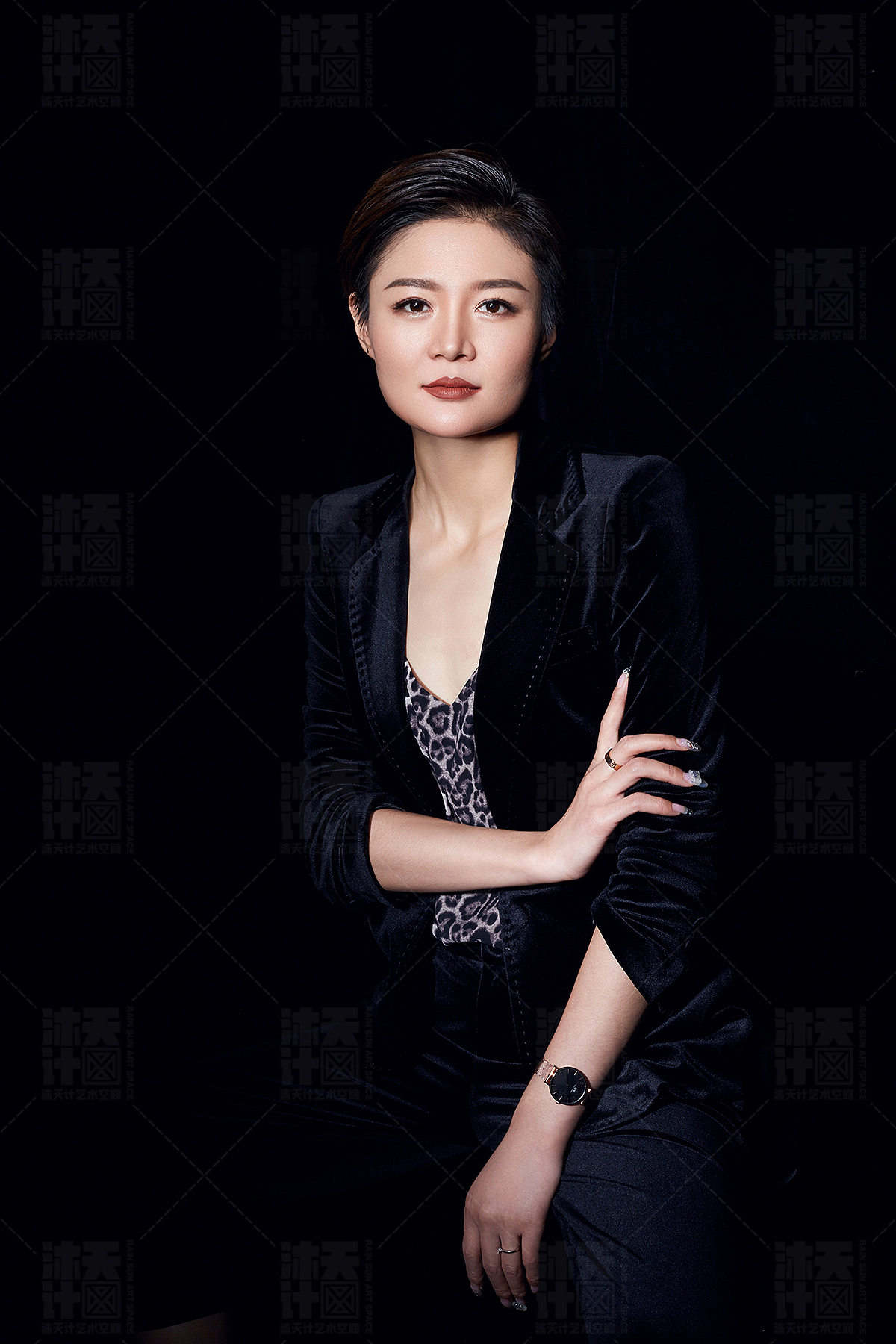 职场女神肖像照（图ZMTg3MTU5ODMy） - 人像摄影 - 站酷设计师沐天计艺术空间原创素材 - 站酷ZCOOL