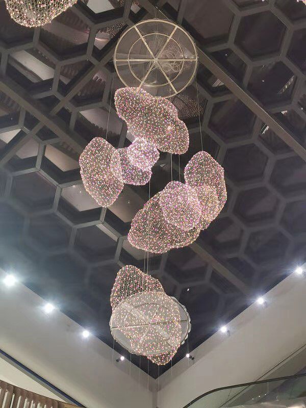 浙江商场云朵吊灯 商业装饰吊灯 铭星中庭吊灯批发（图ZMTgxOTA2Mjg0） - 家装设计 - 站酷设计师铭星灯光美陈工厂原创素材 - 站酷ZCOOL