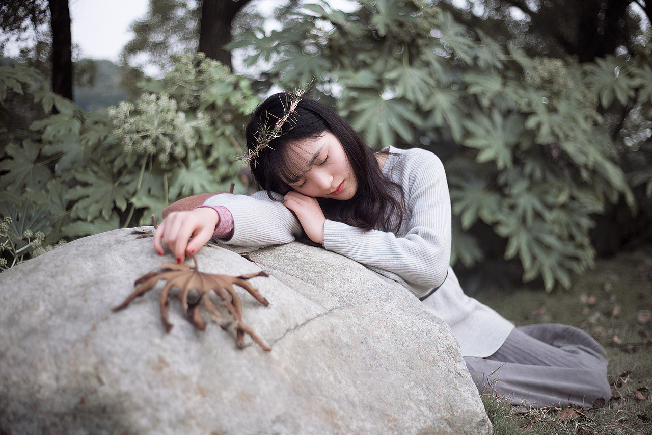 江财丨丛林女孩（图ZMTYxNjMzMTky） - 人像摄影 - 站酷设计师陈志光zeko原创素材 - 站酷ZCOOL