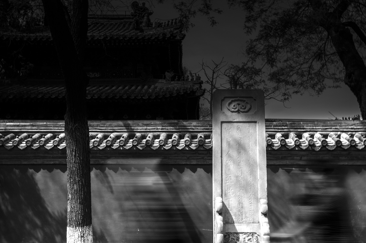 黑白冥想（图ZNDczNzIyMjA=） - 风光摄影 - 站酷设计师xiaochen_原创素材 - 站酷ZCOOL