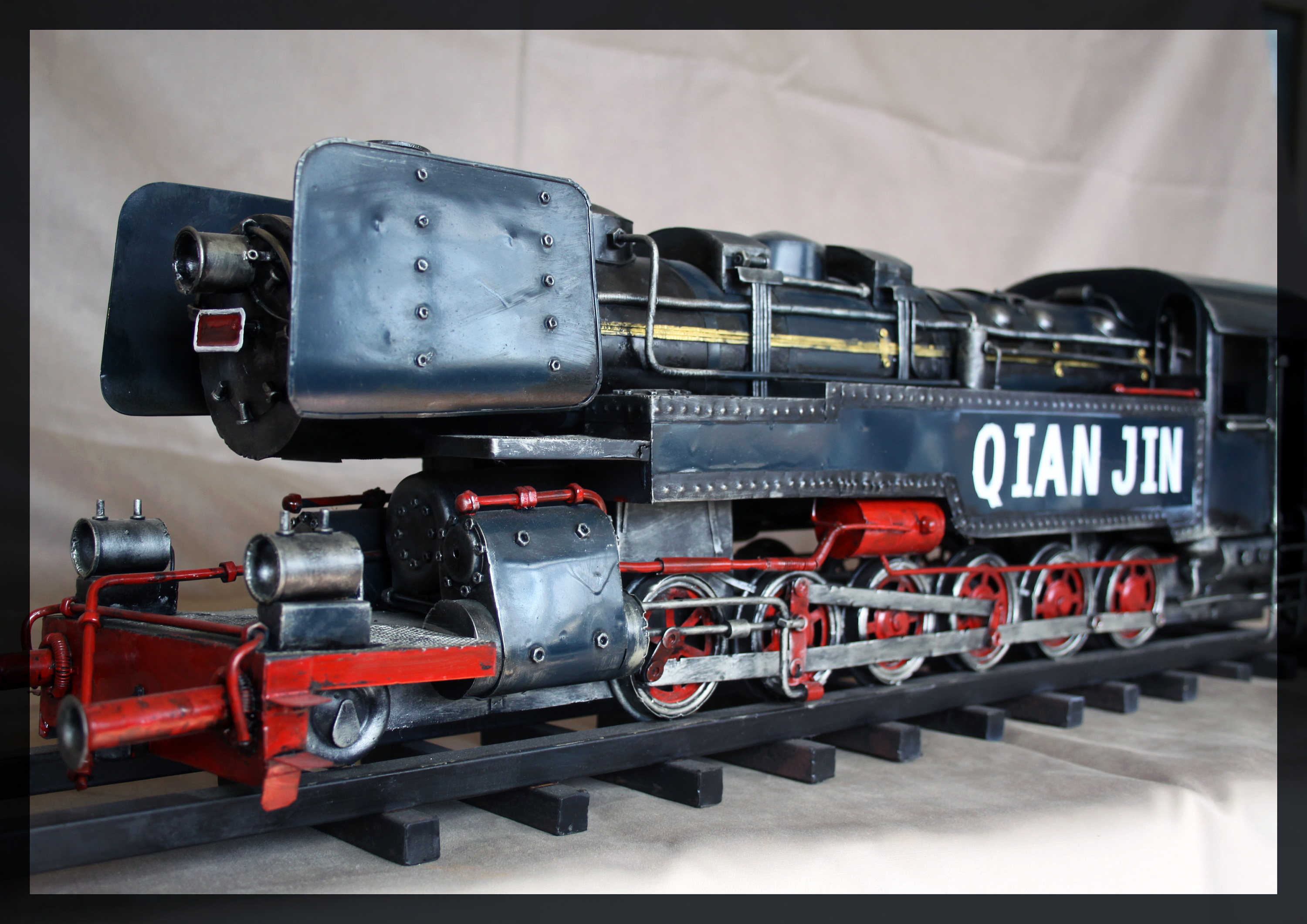 超酷DIY！教你用易拉罐做复古的蒸汽式火车！_哔哩哔哩_bilibili
