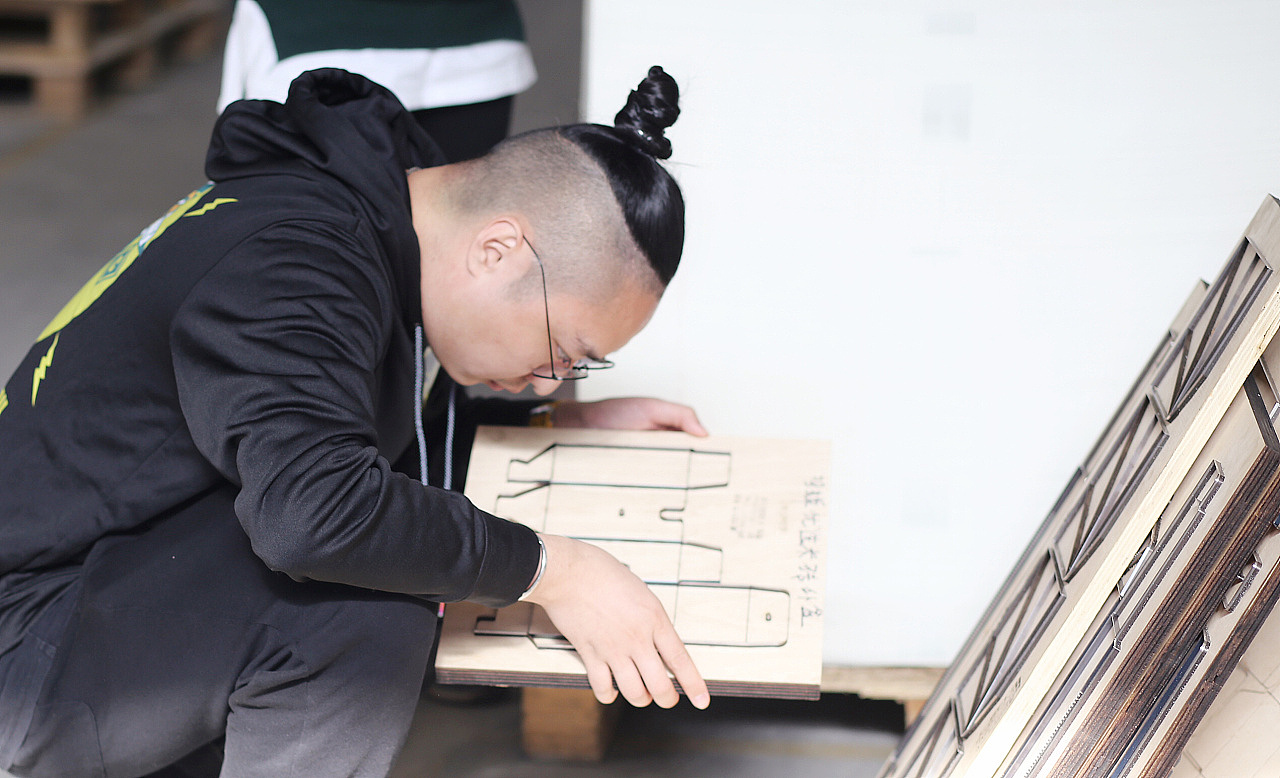 《鸣蝉--襄阳六贤系列高端米包装》国风插画系列包装（图ZMTM5NDU1MDE2） - 包装 - 站酷设计师万鱼鱼原创素材 - 站酷ZCOOL