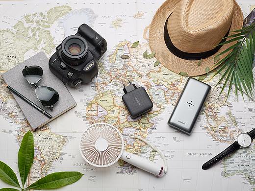 UGREEN-氮化镓夏日风（个人主页-ZNTQ4Nzk5MjA=） - 产品摄影 - 站酷设计师掩雨幕江原创素材 - 站酷ZCOOL