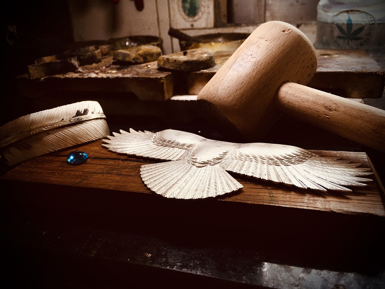 手工银饰制作自由鹰