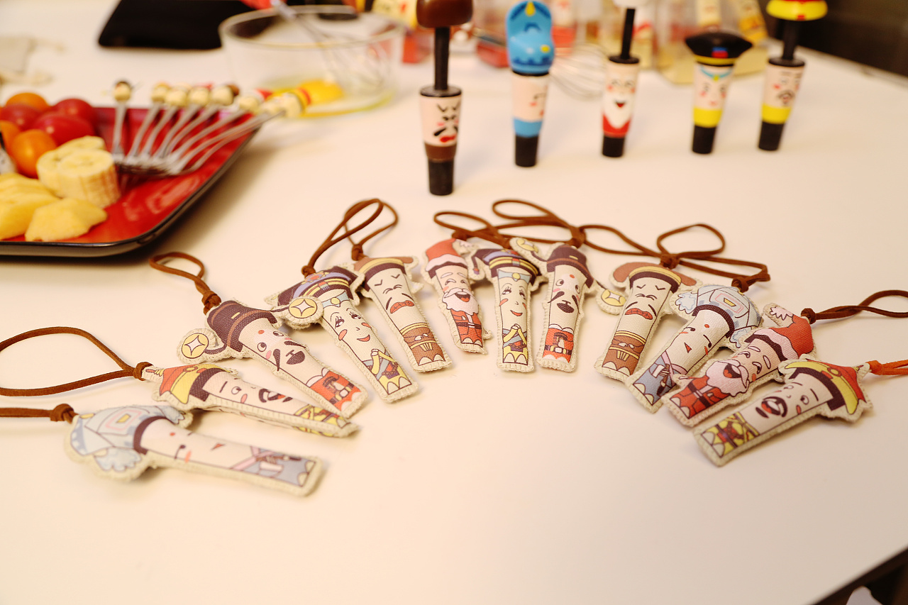 动漫衍生产品设计——人生百态