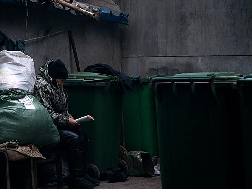 拾荒老人（个人主页-ZMzI3MzUxMjQ=） - 人文/纪实摄影 - 站酷设计师永远五岁新之助原创素材 - 站酷ZCOOL