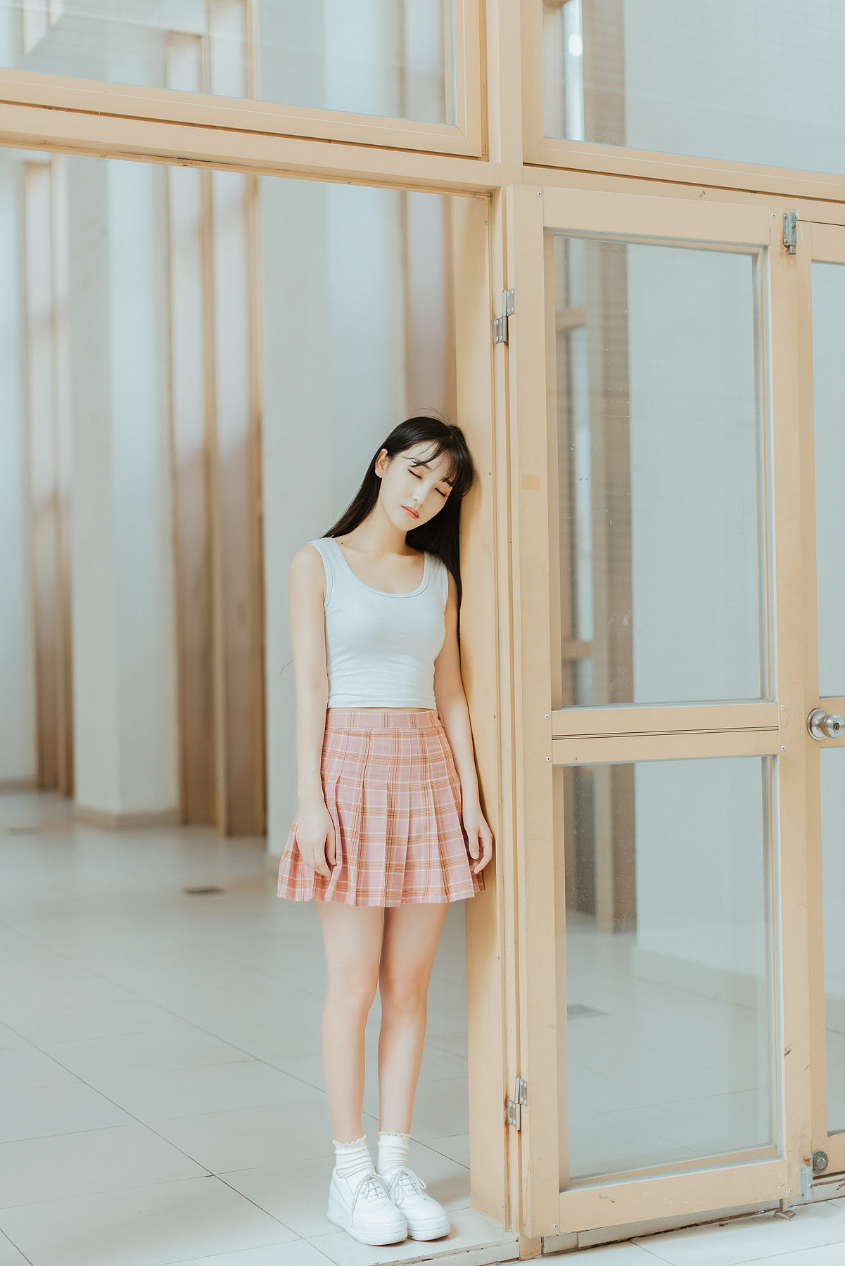 夏日校园（图ZNzkzMjY0NzY=） - 人像摄影 - 站酷设计师月海沫原创素材 - 站酷ZCOOL