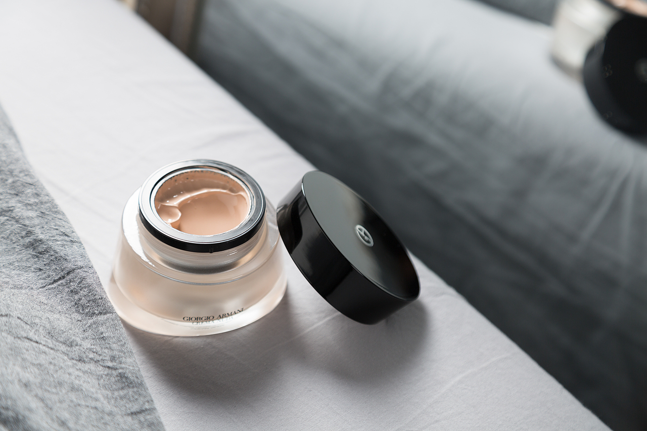 网红小红书图片拍摄-阿玛尼化妆品拍摄（图ZMTM1Nzg1ODA0） - 产品摄影 - 站酷设计师CMP教授原创素材 - 站酷ZCOOL