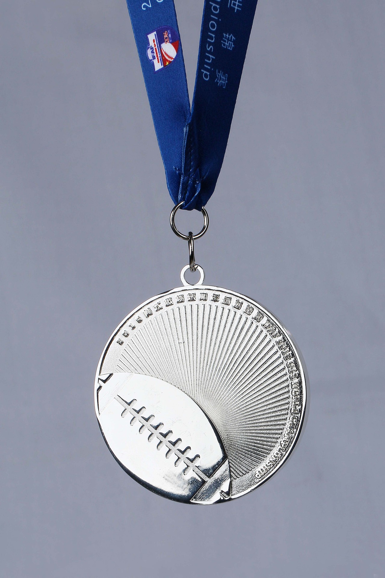 2016美式橄榄球青年组世锦赛奖牌设计