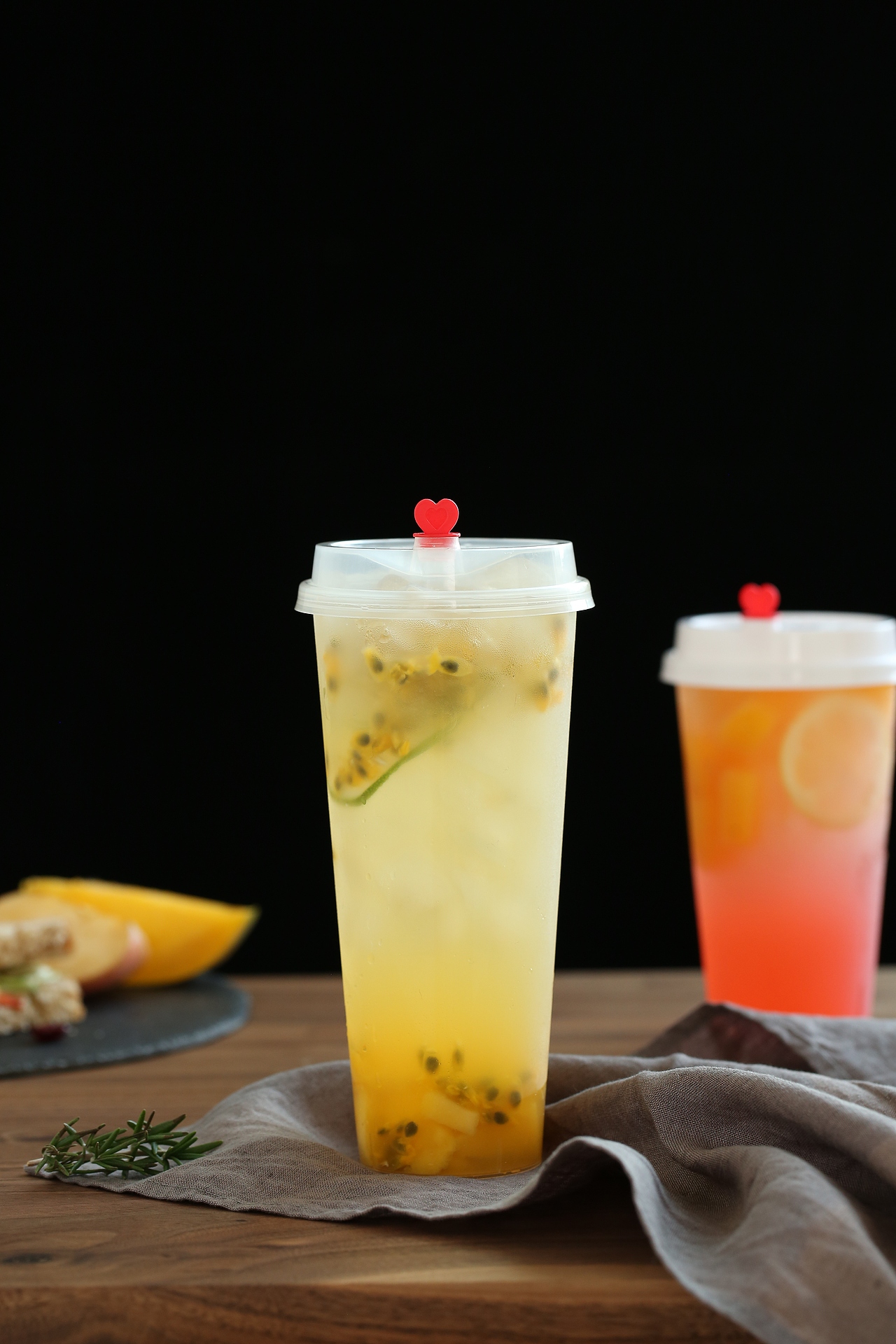 奶茶杯（图ZMjAyMTEzNTU2） - 产品摄影 - 站酷设计师PeterParkerPeng原创素材 - 站酷ZCOOL