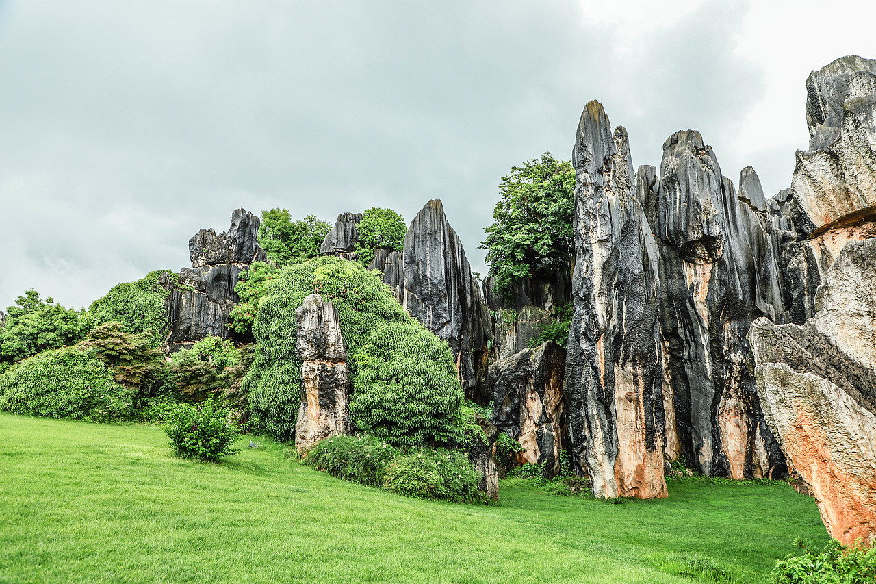 玉龙雪山 石林游