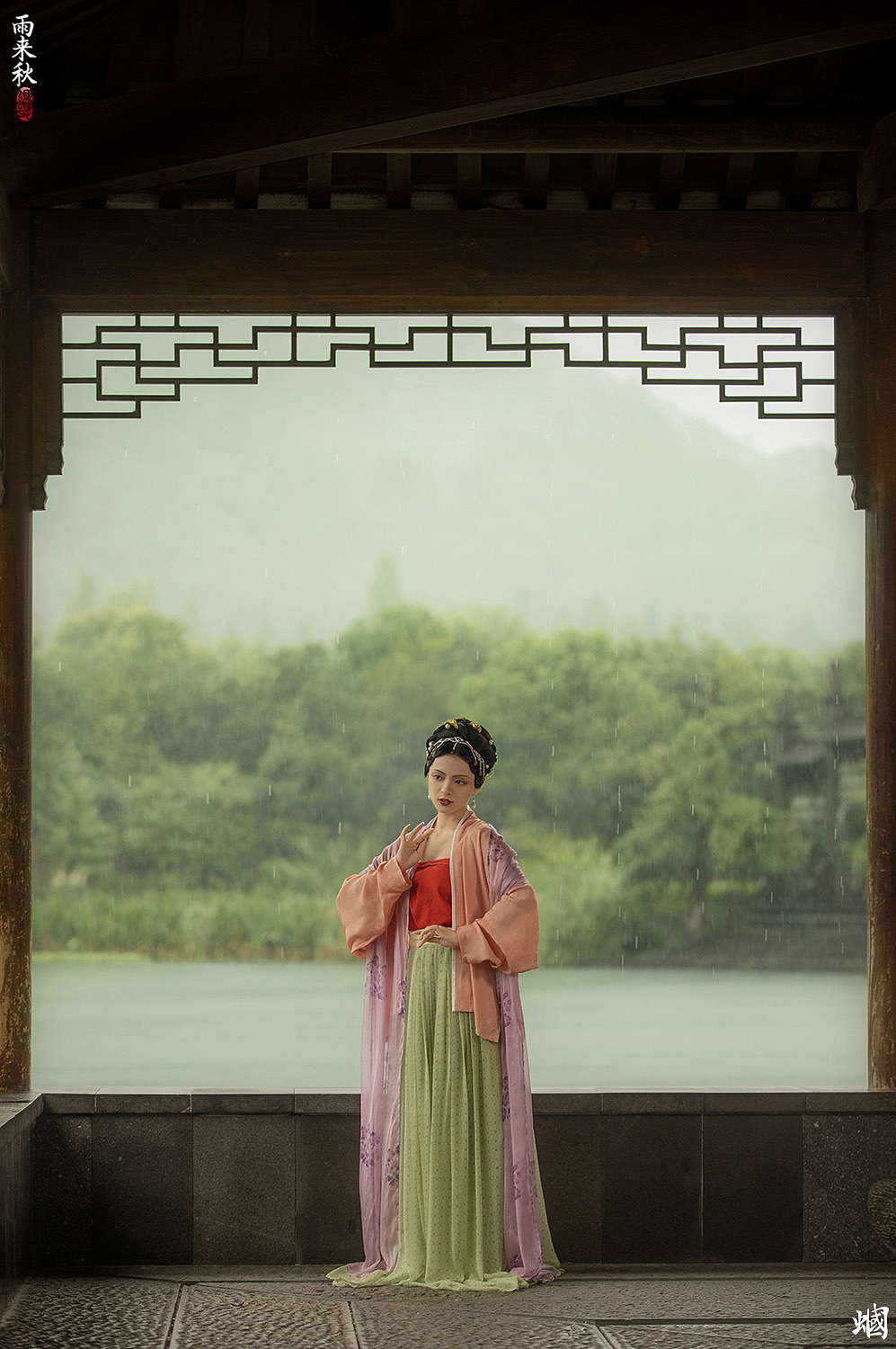 雨来秋（图ZMjMxNDQ5NjE2） - 人像摄影 - 站酷设计师摄影师蝈蝈小姐原创素材 - 站酷ZCOOL