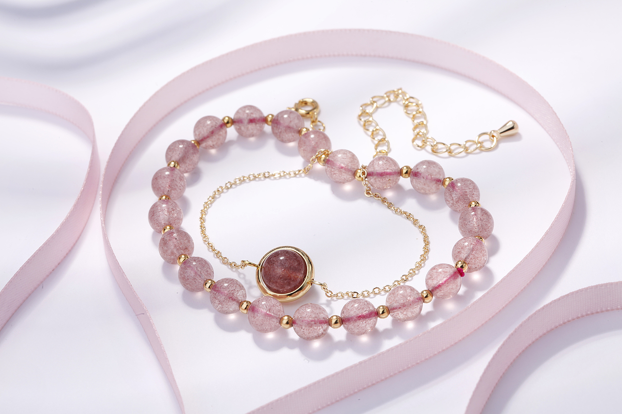 粉草莓晶女式串珠手链
