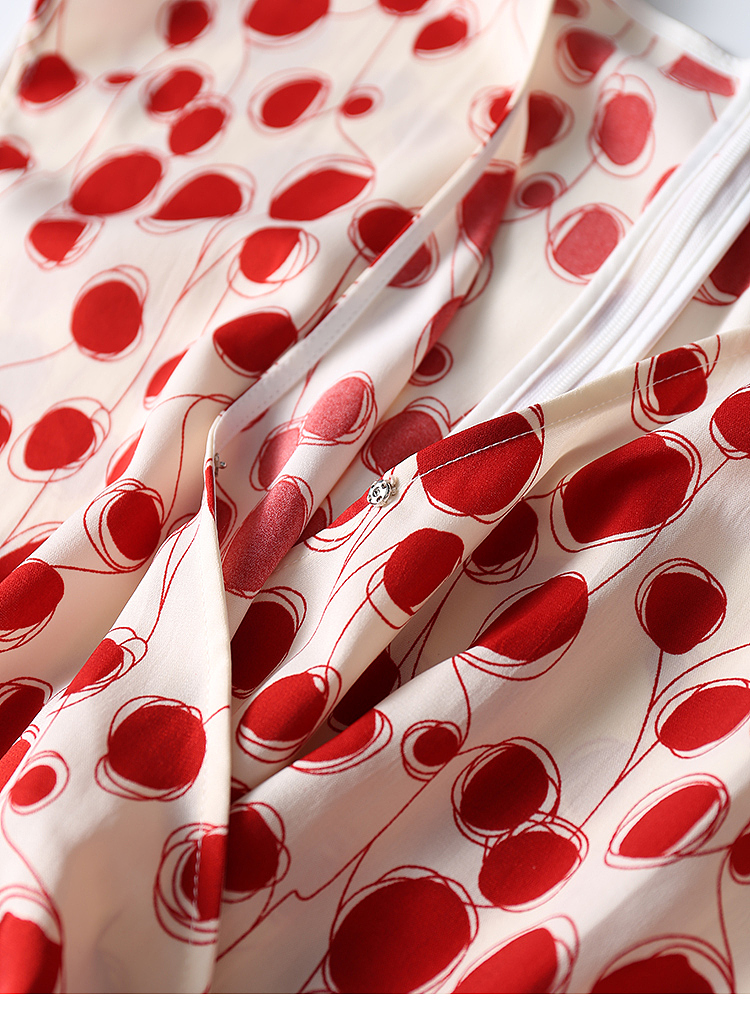 2色裤子创意（图ZMTcwMDI5NjA0） - 产品摄影 - 站酷设计师A咖摄影工作室原创素材 - 站酷ZCOOL