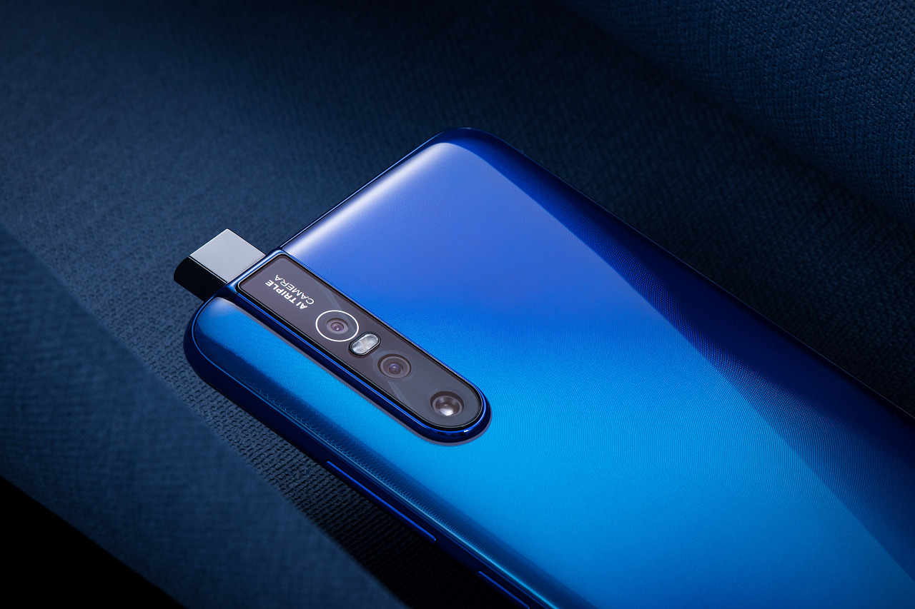 vivos1pro钟情蓝小姐姐上手