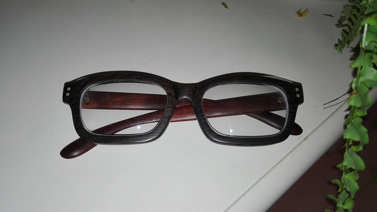 手工木框眼镜