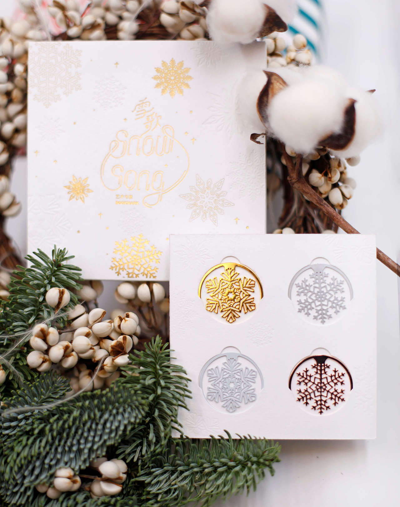 手心里雪花书签