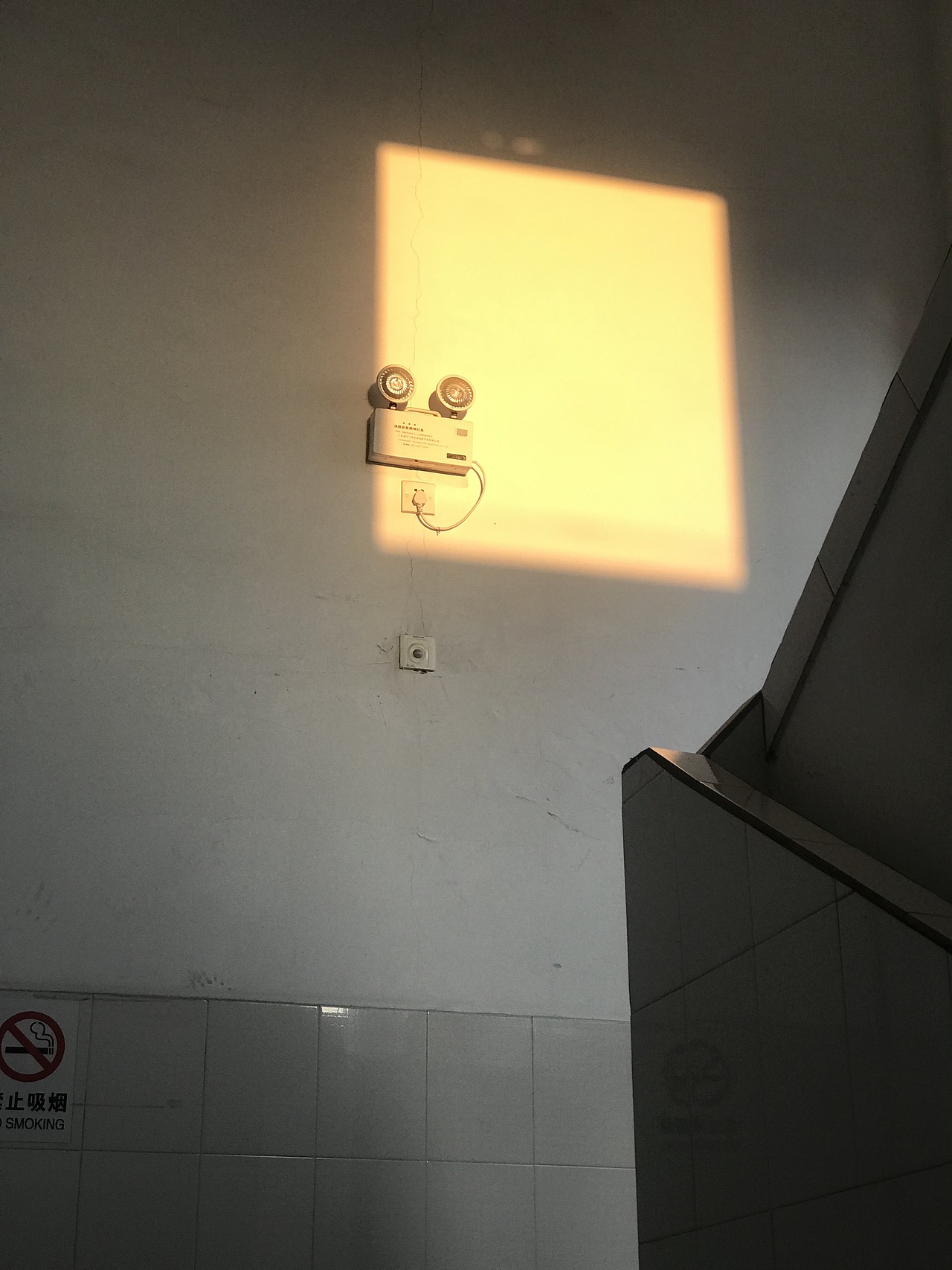 意外拍到的很喜欢这个时间点 这种感觉（图ZMTk0MDc5ODI0） - 环境/建筑摄影 - 站酷设计师绿映象原创素材 - 站酷ZCOOL