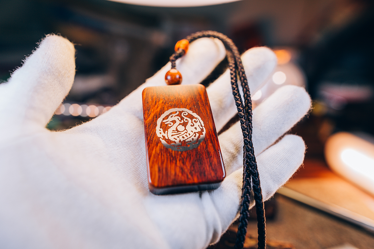 小叶紫檀嵌银，瓦当龙（图ZMjc0MTI0MTY4） - 其他手工艺 - 站酷设计师易水癫原创素材 - 站酷ZCOOL