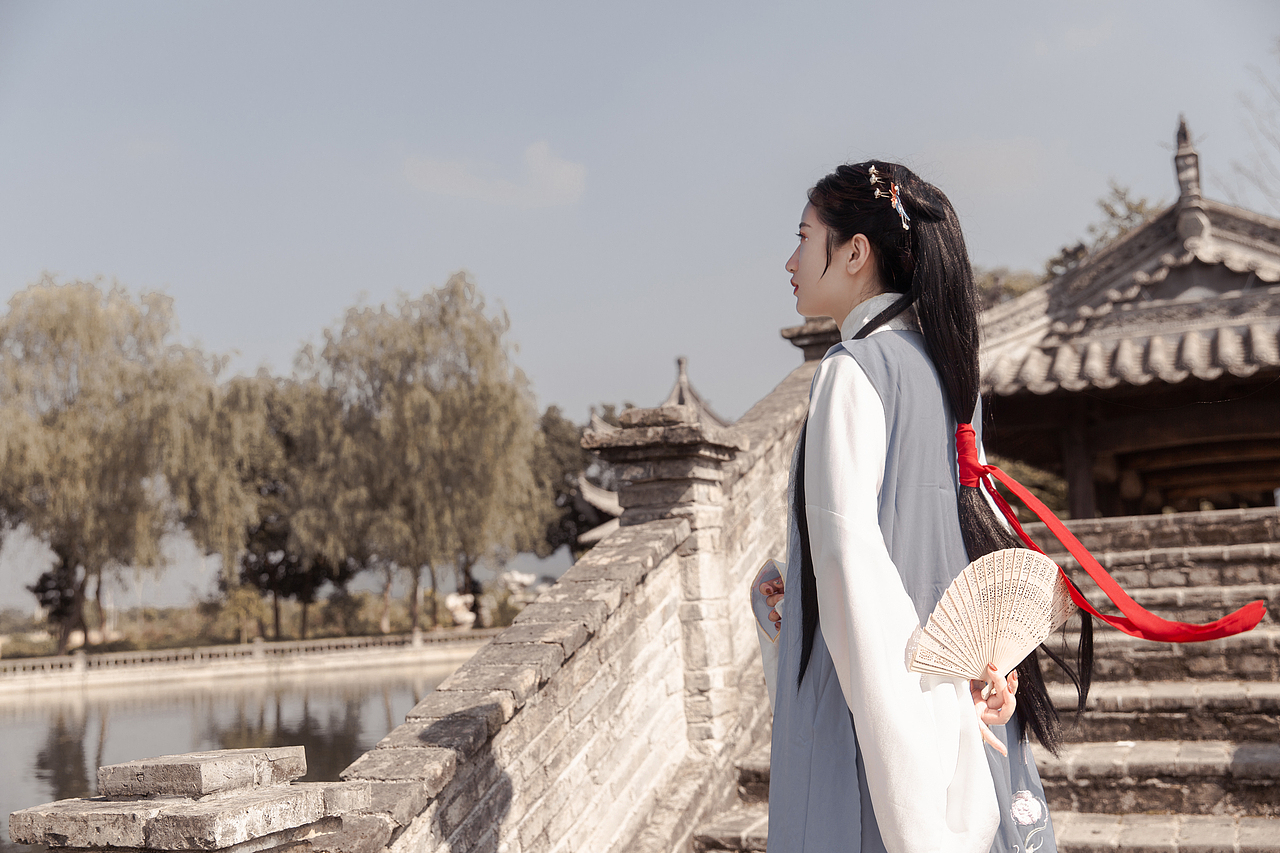 青山见我应如是