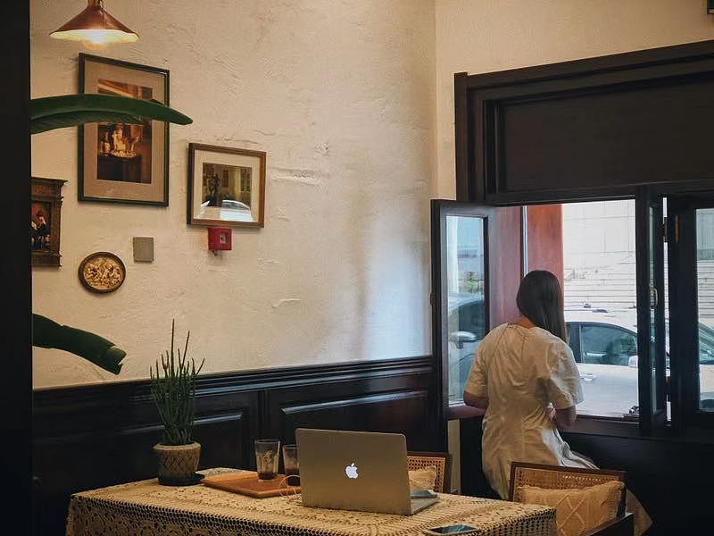 恬咖啡画廊的温柔梦想