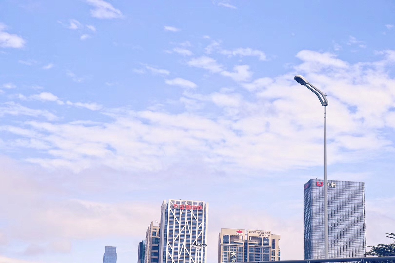 所谓城市,步履不停