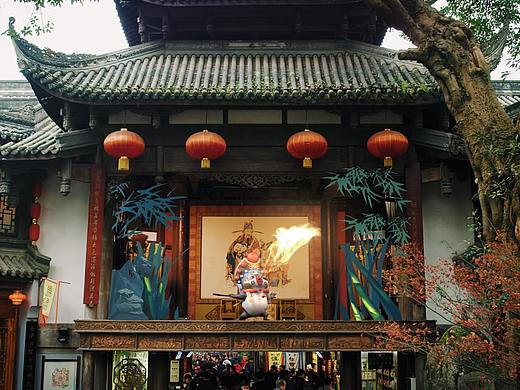 腾讯数字文创： 空降成都