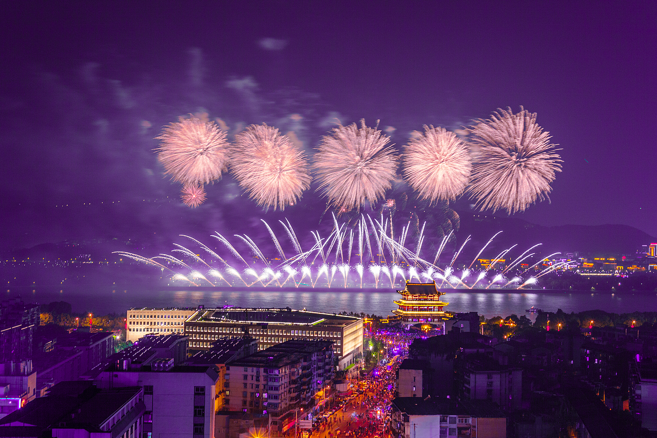 長沙橘子洲五一煙花（圖ZMTU2Nzc0MjE2） - 風(fēng)光攝影 - 站酷設(shè)計師我叫老萬原創(chuàng)素材 - 站酷ZCOOL