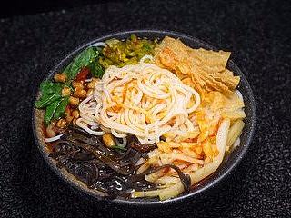 zd专业培训螺蛳粉技术$红松叶$细乐声中（个人主页-ZMjk4NDExMzI=） - 品牌 - 站酷设计师宝宝5201314原创素材 - 站酷ZCOOL