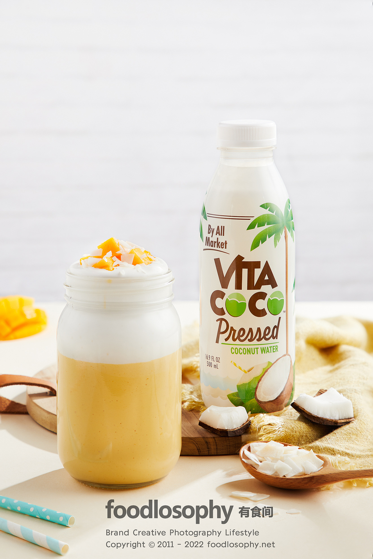 Vitacoco × 有食间|让人身临椰风海滩的一洌甘甜滋味(图ZMjgxNjc1NzYw) - 产品摄影 - 站酷设计师有食间原创素材 - 站酷ZCOOL