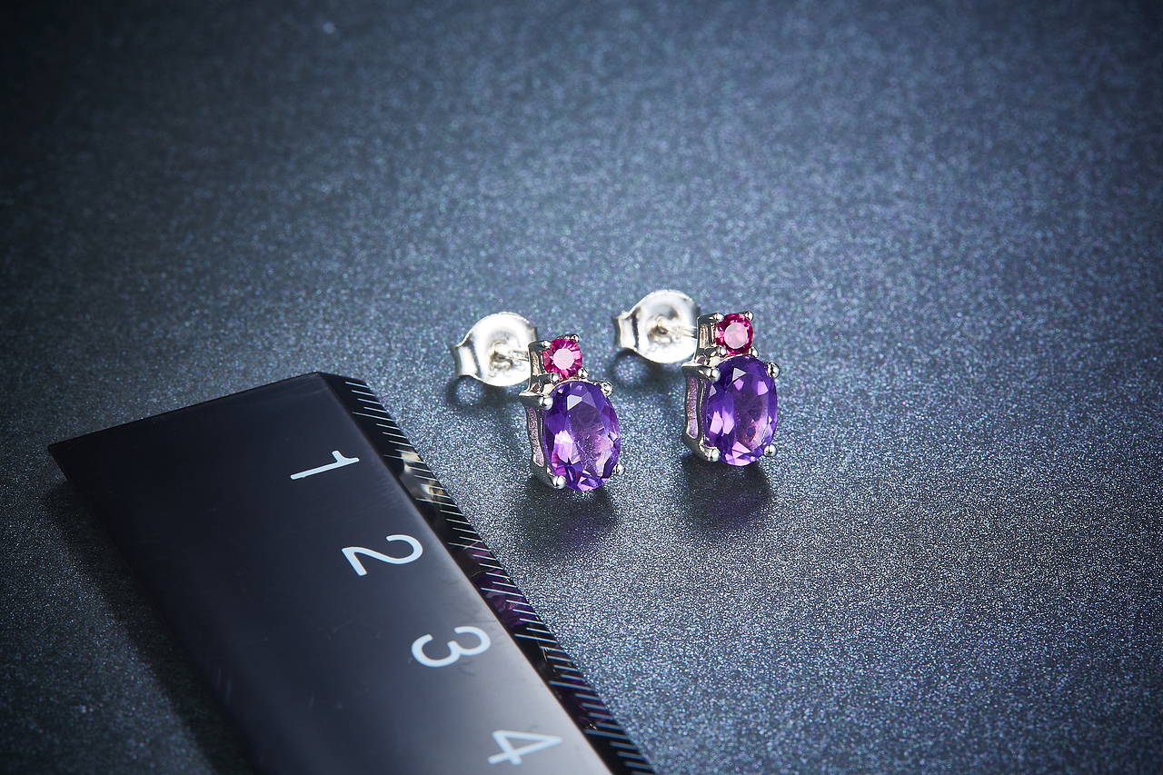 珠宝摄影~创意布光珠宝场景图蓝色背景场景图