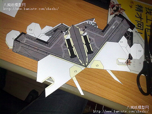 折纸B2隐形战斗机图片