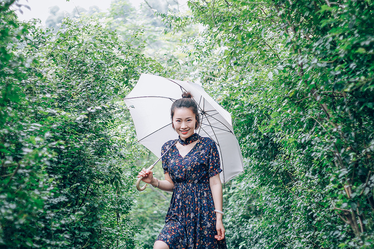 西瓜最中间一勺都不及你笑脸的甜。