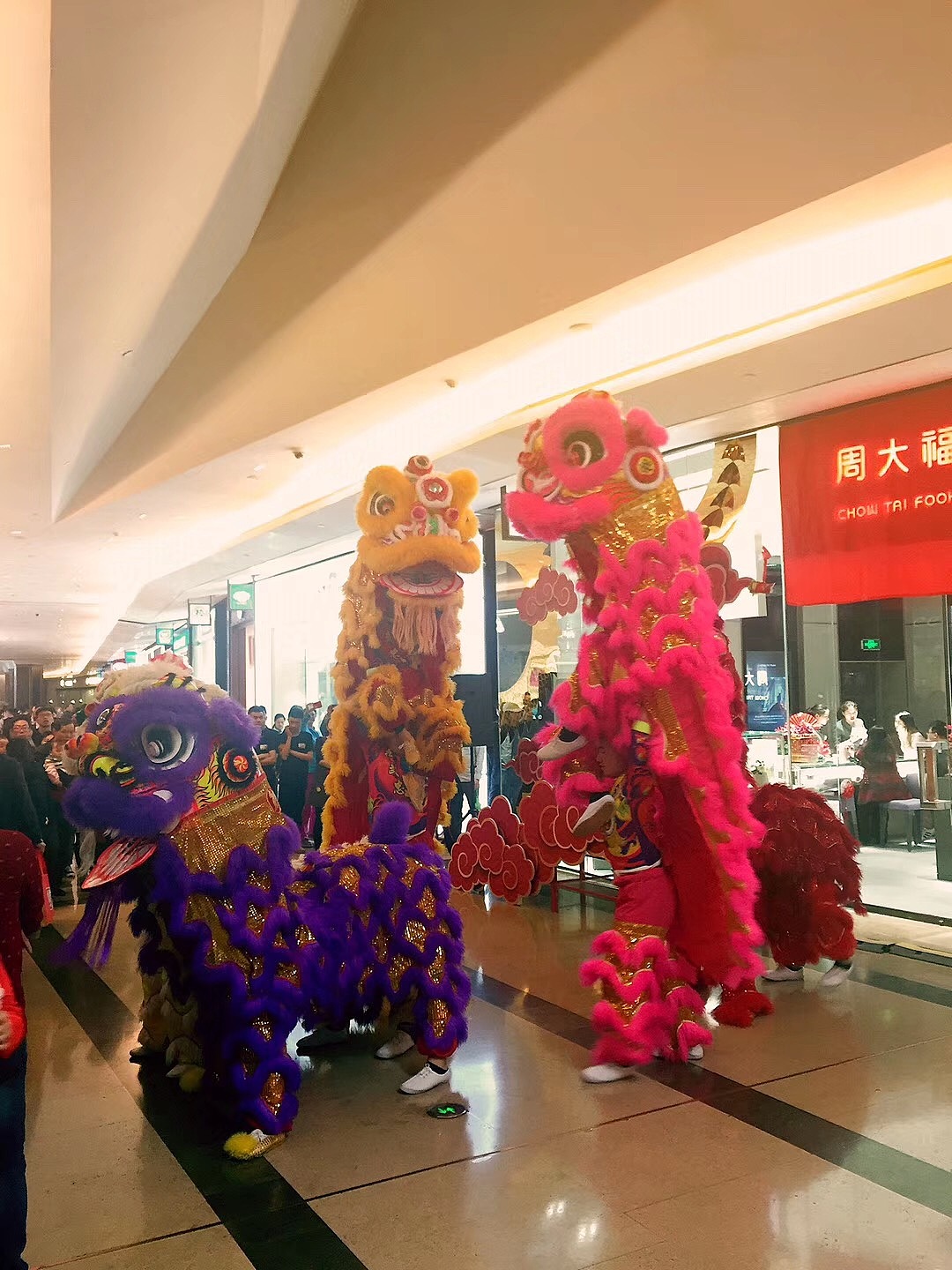 周大福成都远洋太古里店揭幕仪式-策划包装设计（图ZMTk5ODQyMDgw） - 文案/策划 - 站酷设计师吐火原创素材 - 站酷ZCOOL