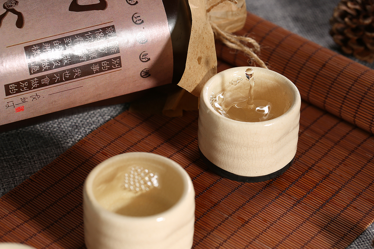 一些白酒（图ZODQyMTY0ODA=） - 产品摄影 - 站酷设计师空谷客原创素材 - 站酷ZCOOL