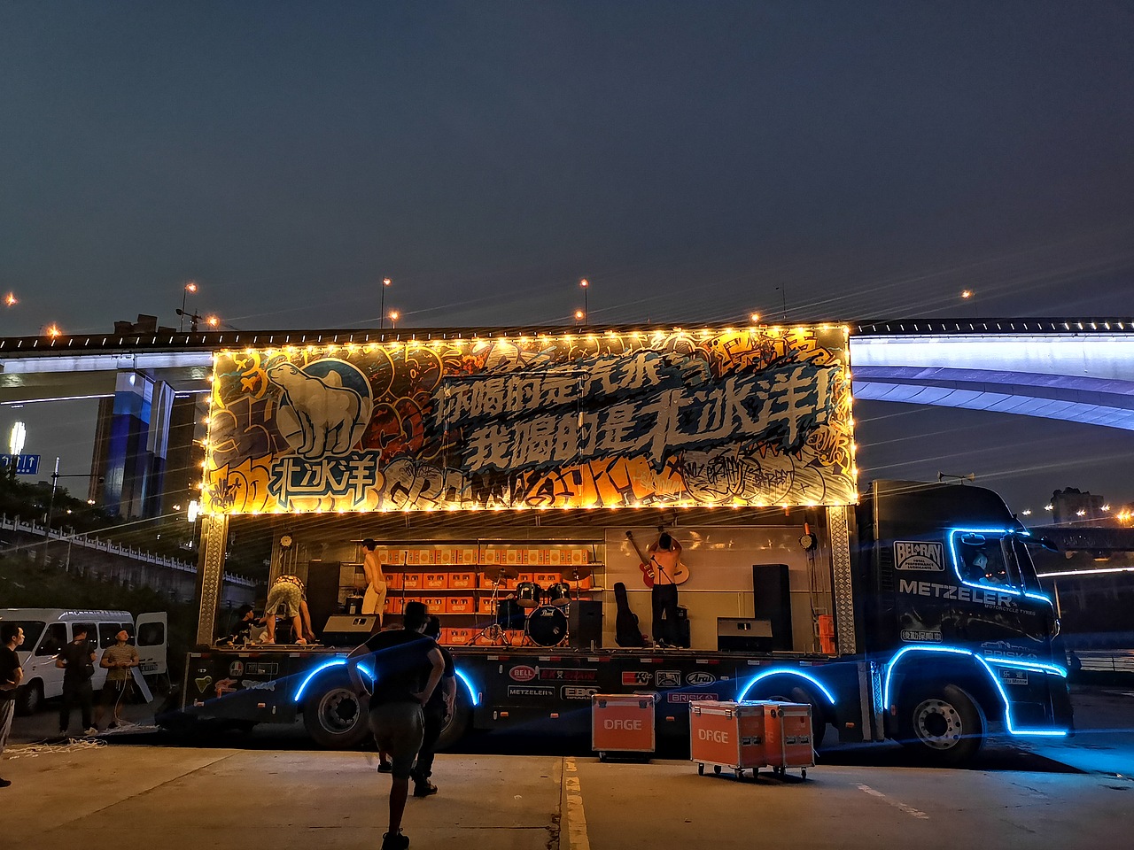 我的重庆街头涂鸦创作之旅全过程#北冰洋@南城大波