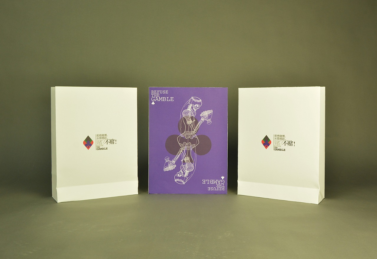 赌？不赌！—— 创意手提袋设计（图ZMTAyMDQ3OTE2） - 包装 - 站酷设计师YOYO爱犯困原创素材 - 站酷ZCOOL