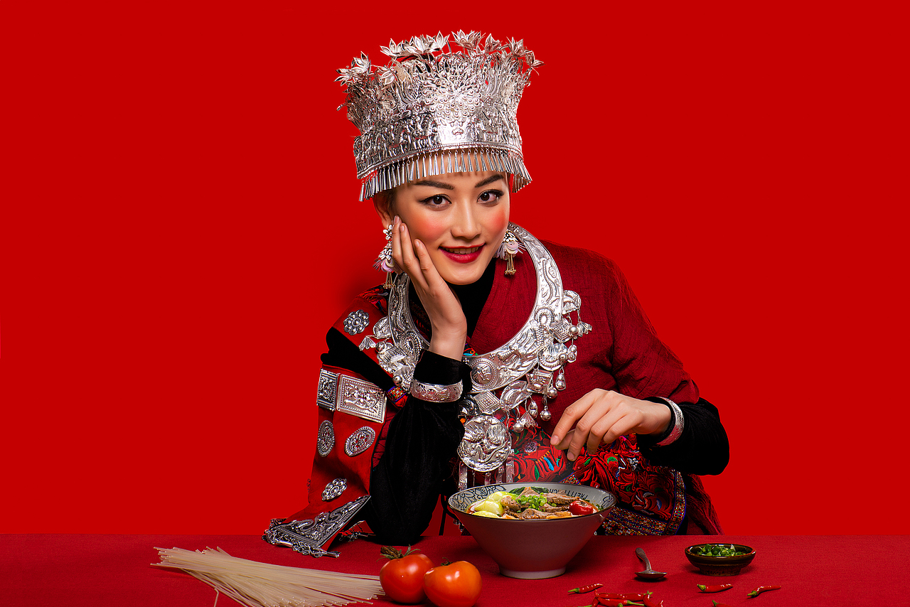 俏凤凰.苗家牛肉粉 形象照拍摄