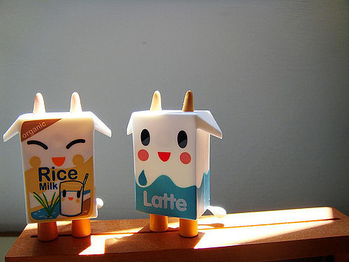 临摹一个爱笑的小盒子（图ZMTUzODg1OTQ0） - 创作习作 - 站酷设计师小朋友儿er原创素材 - 站酷ZCOOL