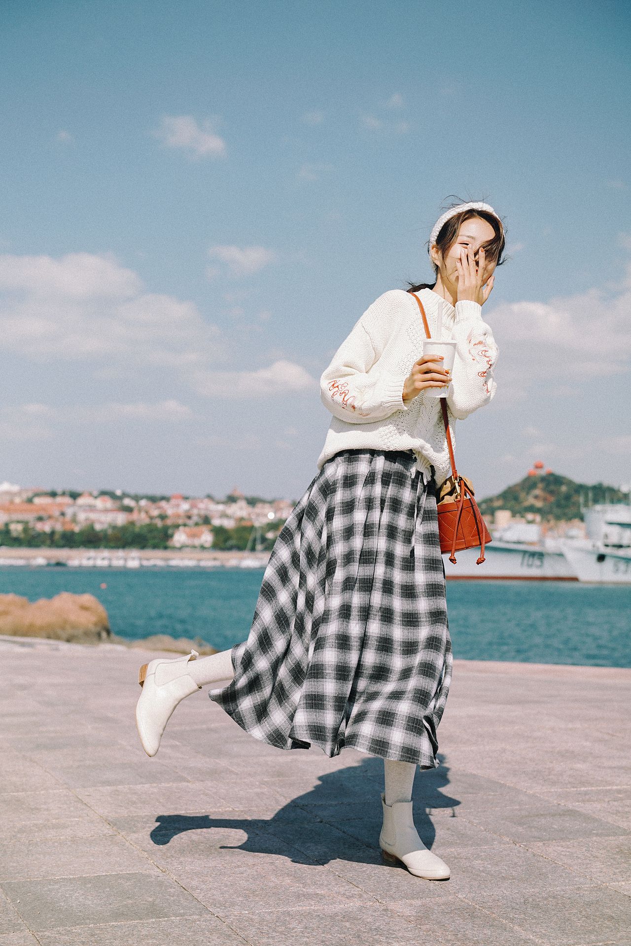 青岛小青岛文艺女装拍摄（图ZMTM5NTA2Mjcy） - 产品摄影 - 站酷设计师邢傲原创素材 - 站酷ZCOOL