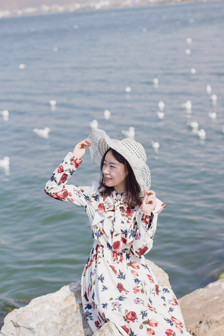 如果爱太荒凉,我陪你梦一场