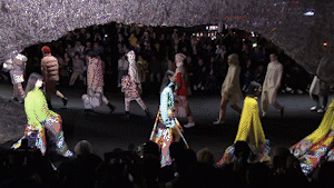 SPIRAL | 上海ERDOS 蔓衍 2019秋冬大秀 视听装置现场