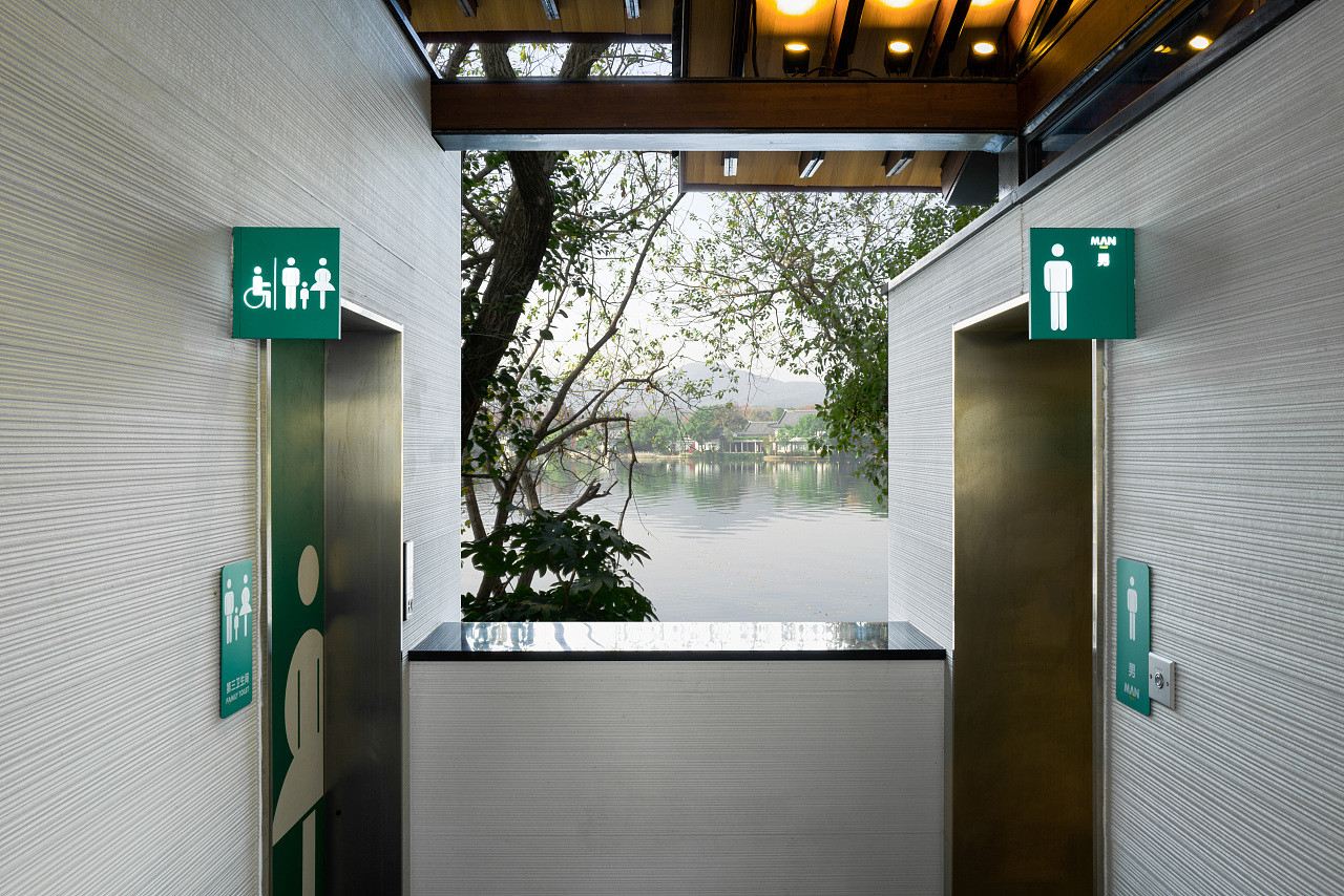 空间拍摄兰心公厕