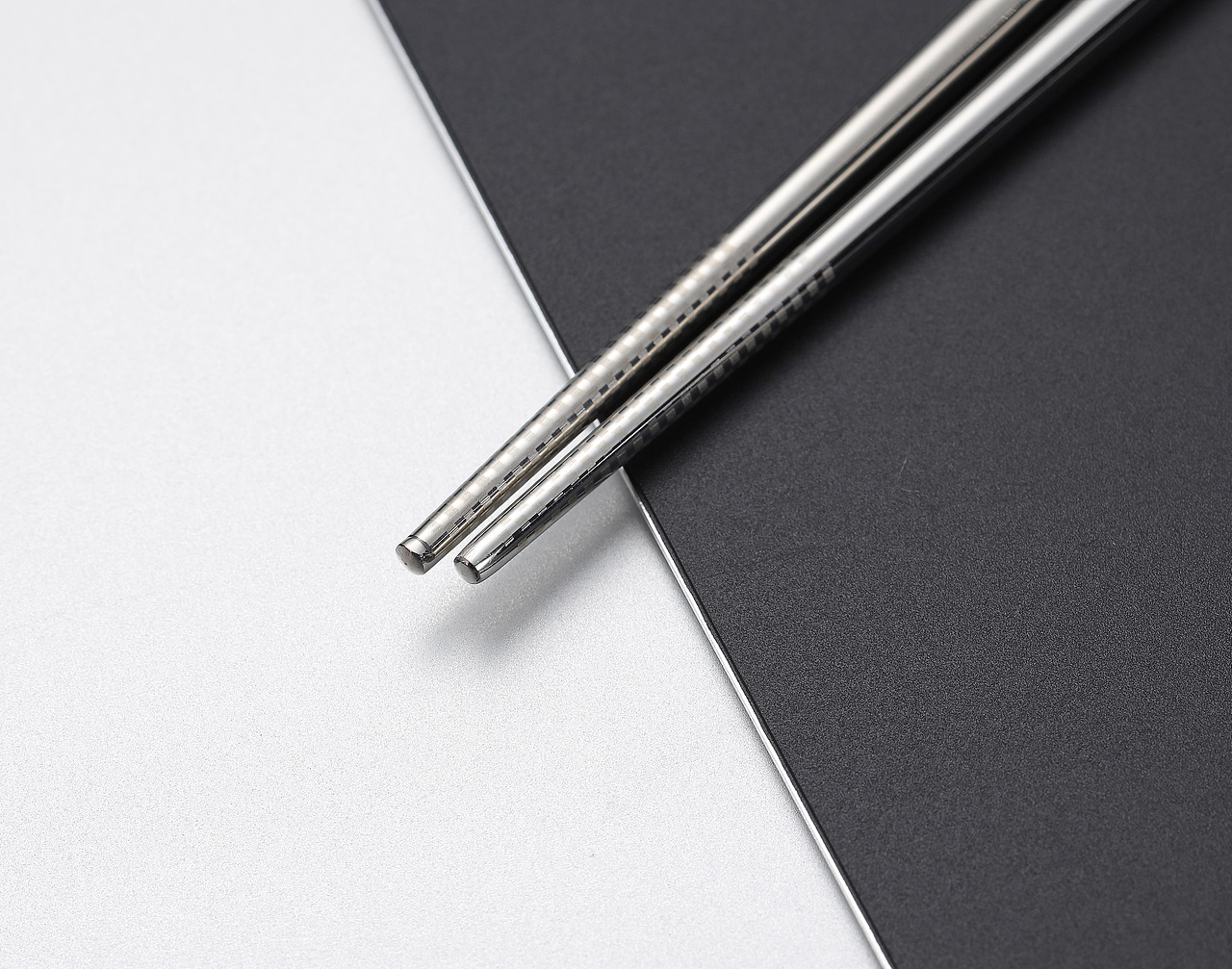 不锈钢筷子套装拍摄原图