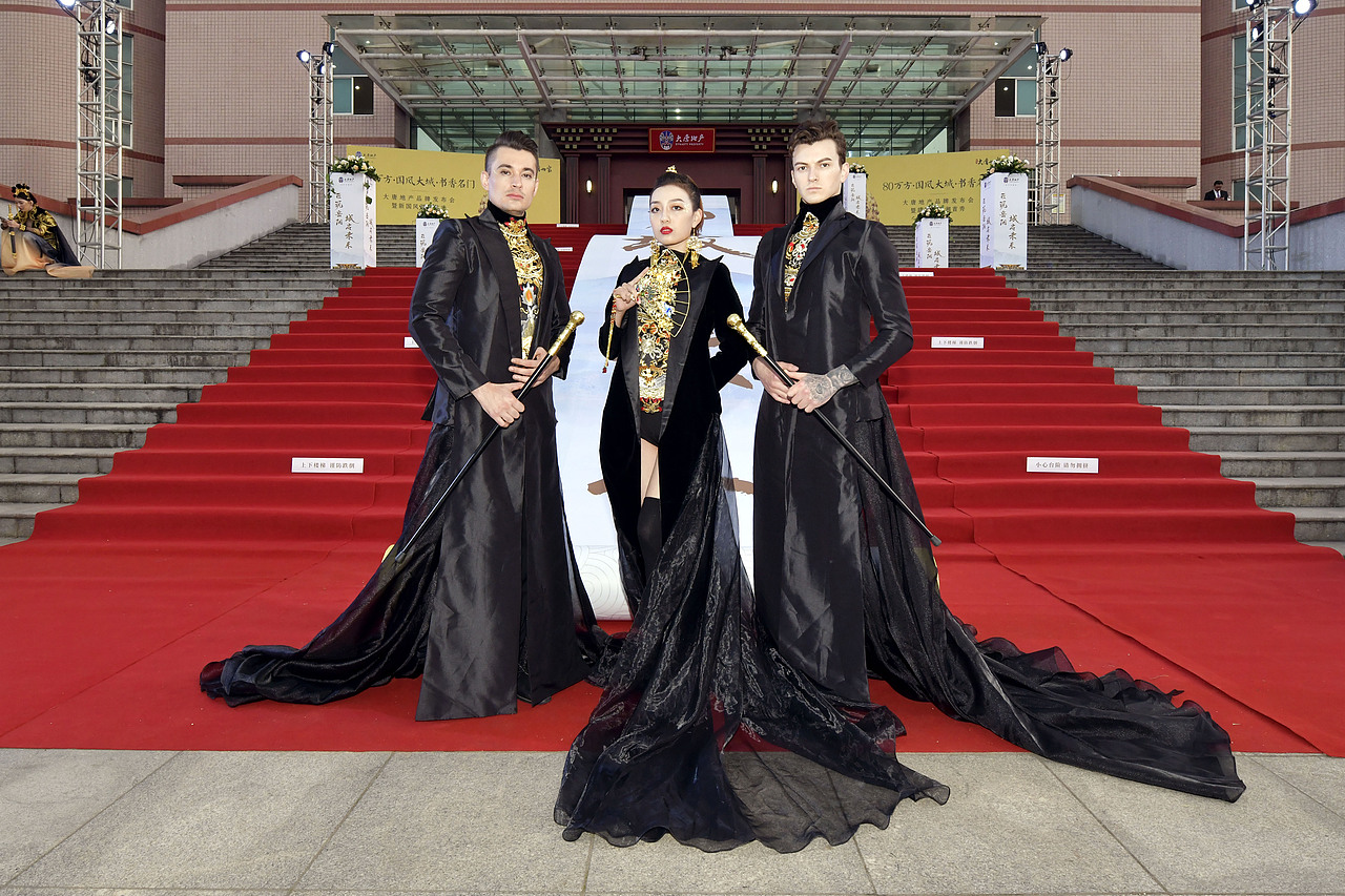 地产品牌发布会（图ZMTg1MDk5Mjc2） - 舞台美术 - 站酷设计师三云原创素材 - 站酷ZCOOL