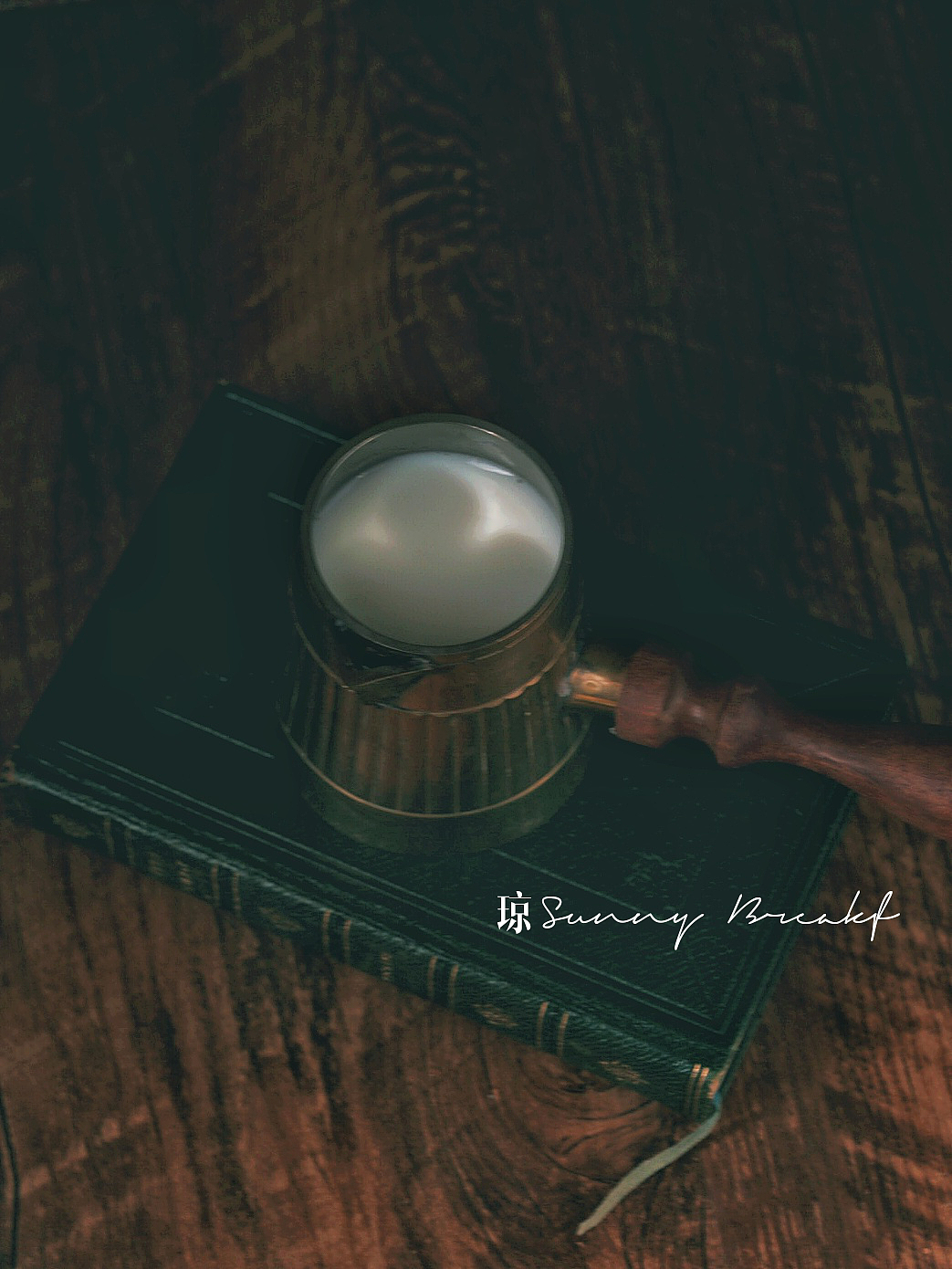 牛奶配咖啡（圖ZMjE3NzEyNDI0） - 產(chǎn)品攝影 - 站酷設計師Joan文瓊原創(chuàng)素材 - 站酷ZCOOL