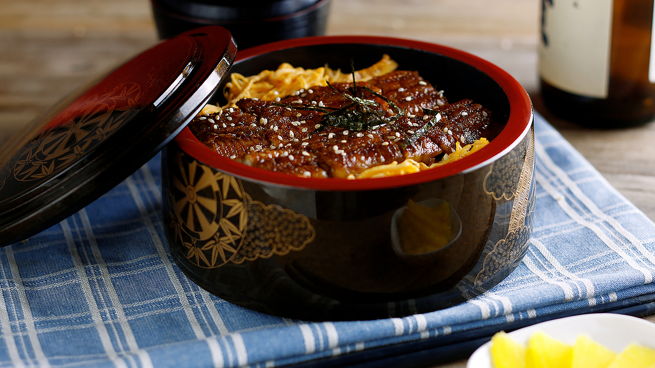 炭火和酱汁相爱相杀出来的饭,你想吃吗?