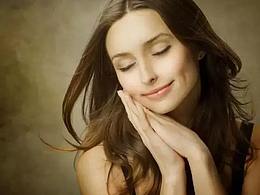 攝影初學(xué)者拍攝人像時(shí)如何掩飾缺陷？綿陽攝影培訓(xùn)教你